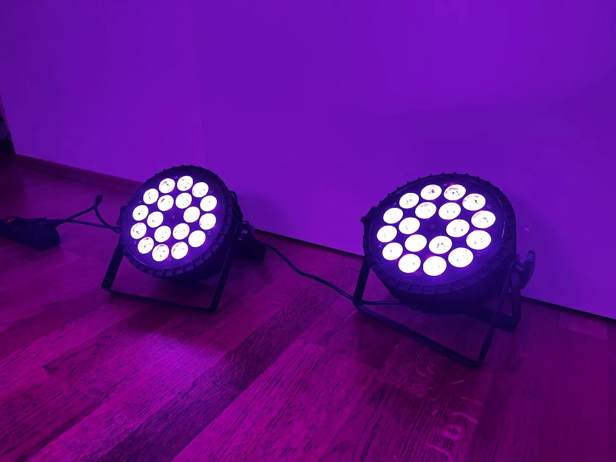2 helle 270W 18 LED PAR RGBW Strahler